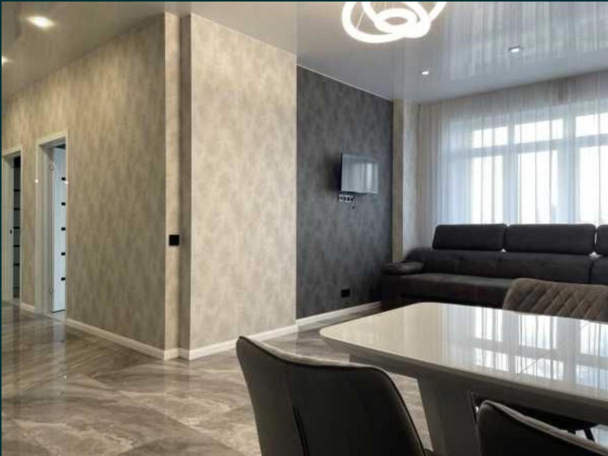 Lux 1-Bedroom Most City Center Area Dnipro Exterior photo
